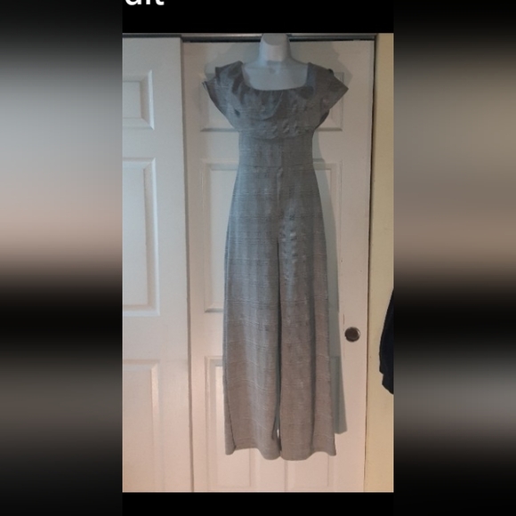 TOP 10 ONE PIECE PNTS SUIT. BLACK ABD WHITE TWEED PATTERN,  LARGE - Picture 1 of 11